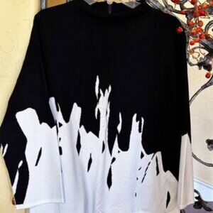 * Chico's Black/White Abstract Intarsia Sweater *